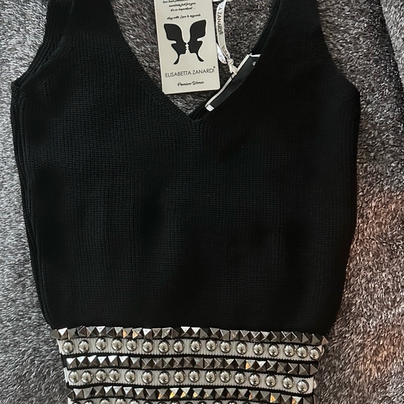 Women’s top - Picture 2 of 2